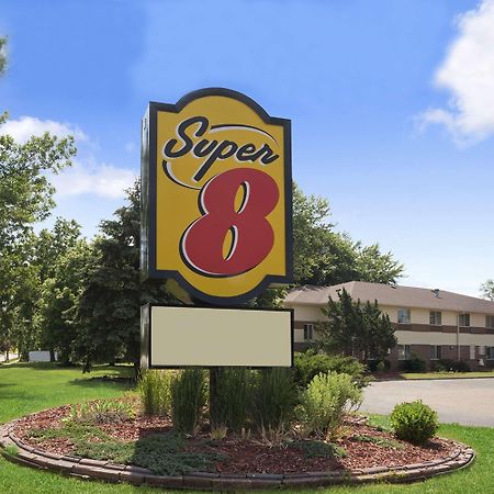 מלון Super 8 By Wyndham Whitewater Wi מראה חיצוני תמונה