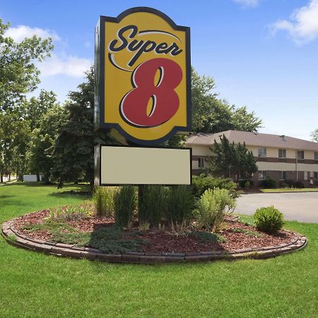 מלון Super 8 By Wyndham Whitewater Wi מראה חיצוני תמונה