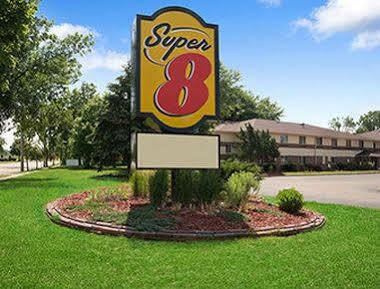 מלון Super 8 By Wyndham Whitewater Wi מראה חיצוני תמונה